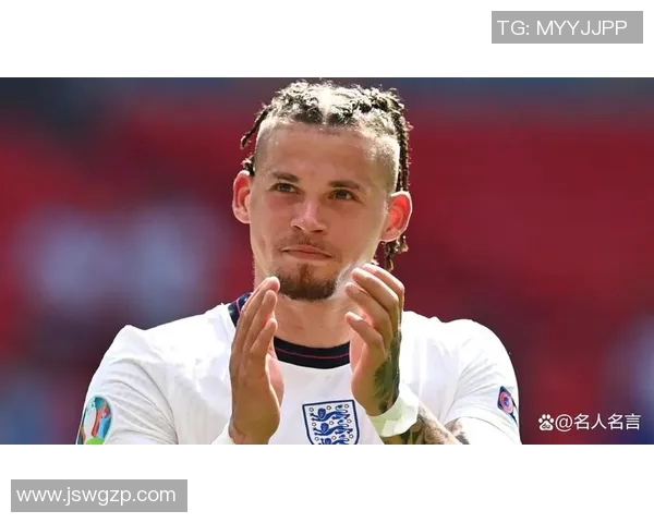 梳油头的足球明星们如何在球场上展现风采与魅力