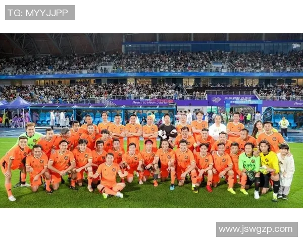 最亲华足球明星背后的故事与影响力分析